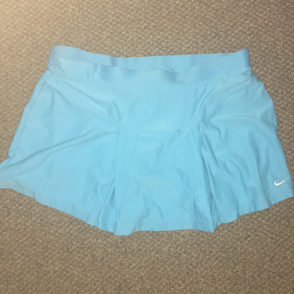 Selling for a friend, closet clean out